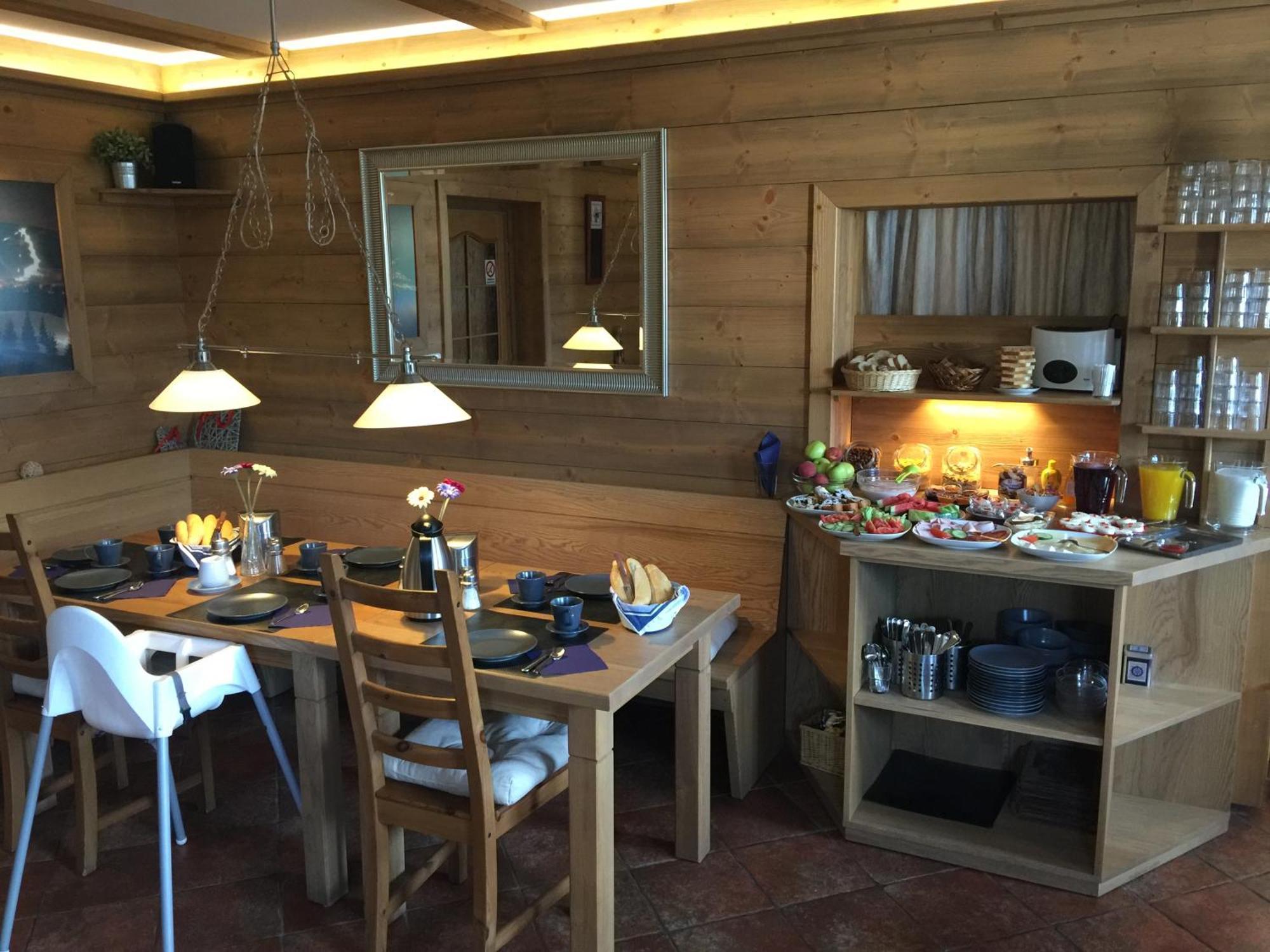 King Size Apartman Pension Monika Шпиндлерув-Млин Экстерьер фото